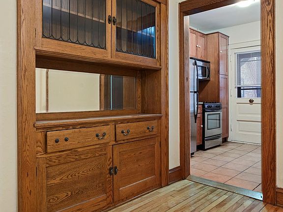 5th image of 1401 Willow St APT 2