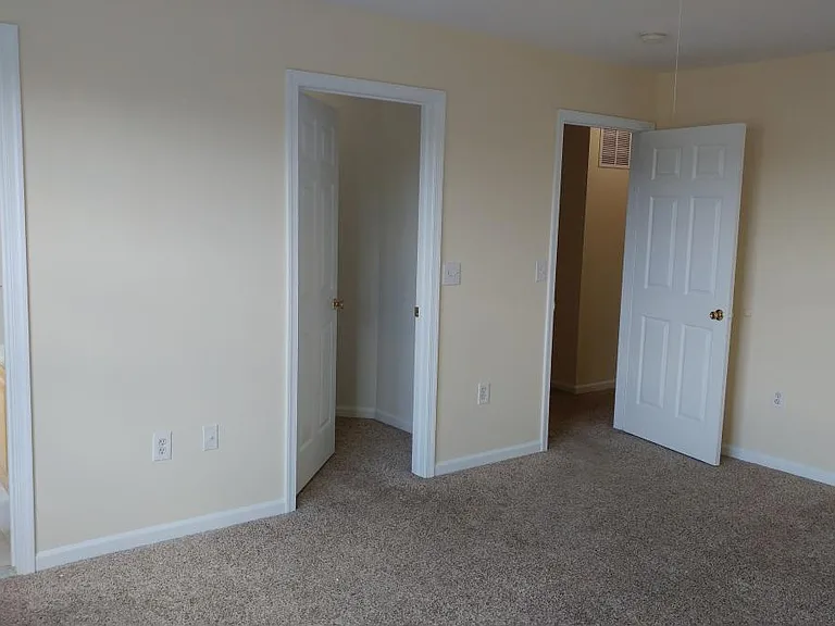 Master Bed Room - Picture 1