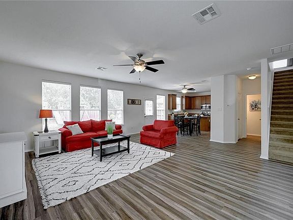 5th image of 217 Moorhen Ln