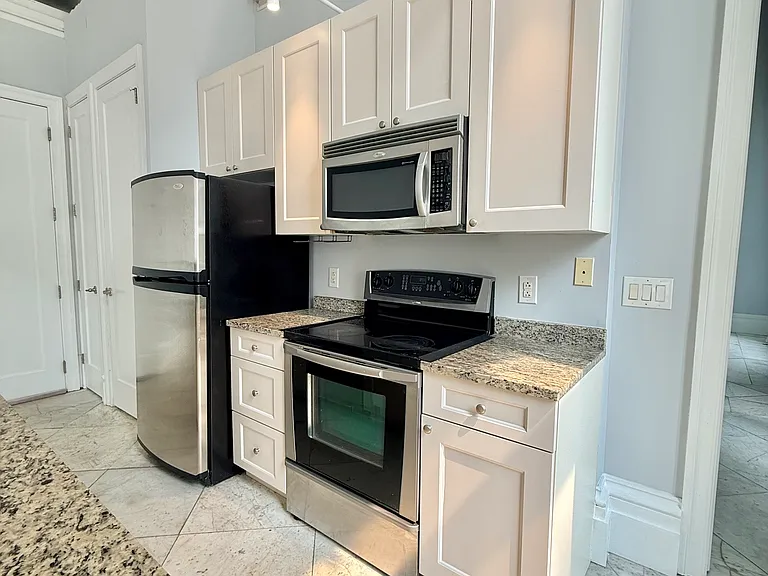 1011-13 Chestnut St #102E — Photo 9