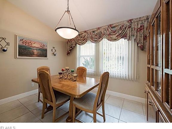 3rd image of 6011 Standing Oaks Ln