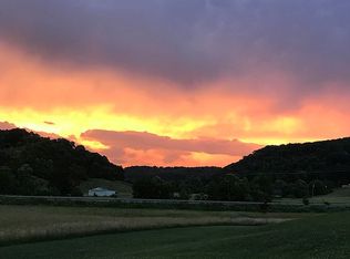 4641 Ripley Rd, Reedy, WV 25270