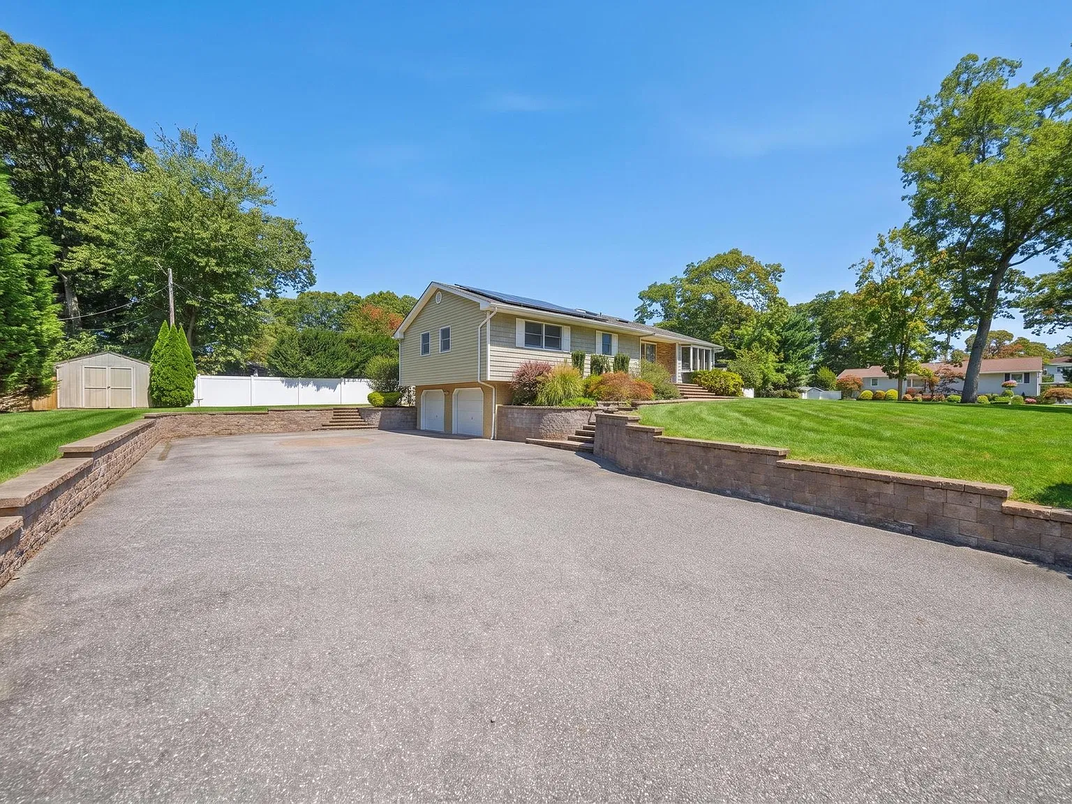 3 bed, 1825 sqft, $4,850 — Photo 3