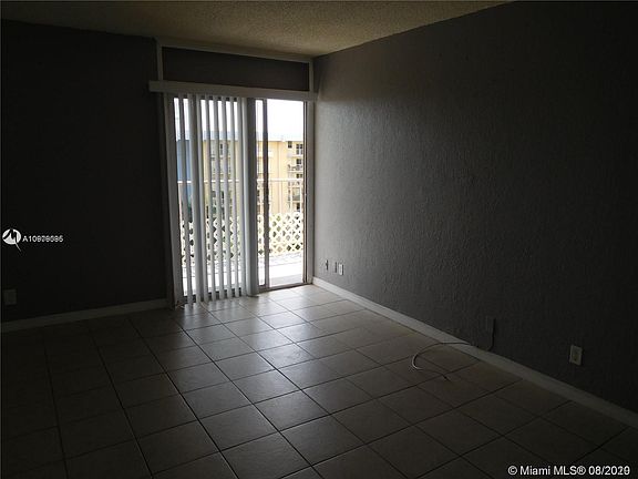 4th image of 801 NW 47th Ave APT 905W