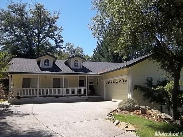 1st image of 18965 Lake Forest Dr