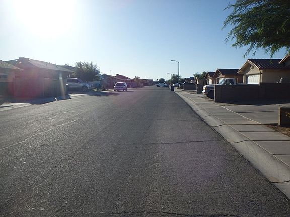 5th image of 2068 E Cristina St