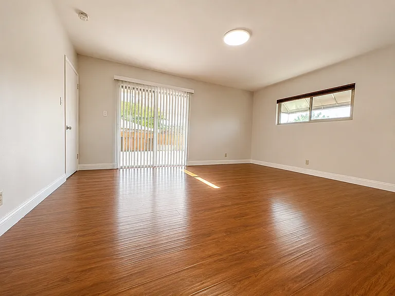 9450 Olema St — Photo 3