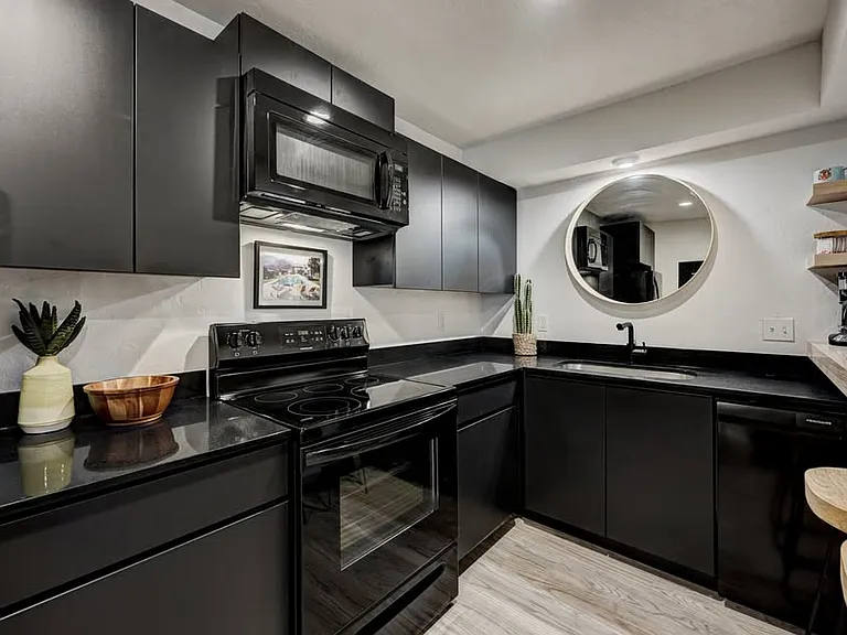 511 NW 29th St #3 — Photo 18