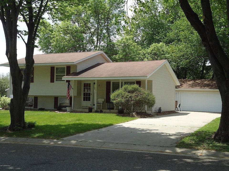 For Sale: 201 5th Avenue NE, Kasson, MN 55944