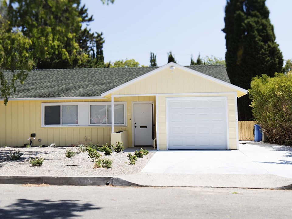 1st image of 237 La Canada Dr