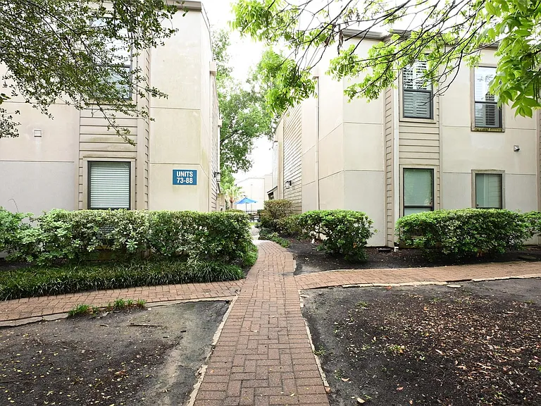 1100 Augusta Dr #79 — Photo 20
