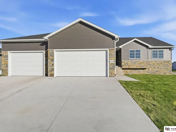 4048 Northview Dr, Grand Island, NE 68803