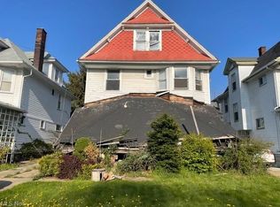 1179 Carlyon Rd, East Cleveland, OH 44112