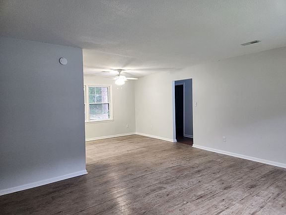 5th image of 7645 Stonehaven Dr