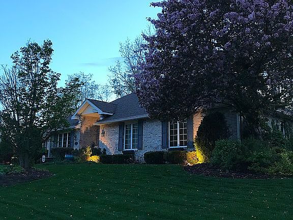 3rd image of 286 Woody Dr
