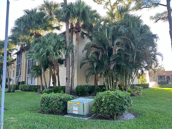 5th image of 728 Sunny Pine Way Way #728