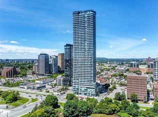 805 Carling Ave #804, Ottawa, ON K1S 5W9