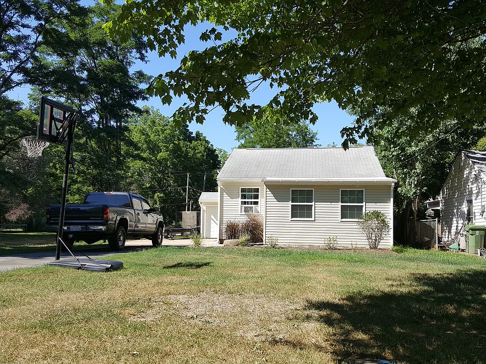 1st image of 36001 Woodland Dr