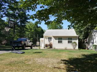 36001 Woodland Dr, Eastlake, OH