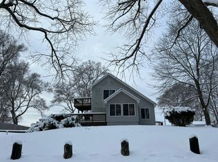 9271 Hillcrest Dr, Clarkston, MI 48348