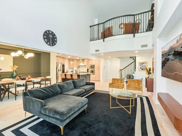 207 Shearwater Ct West image 13 of 32