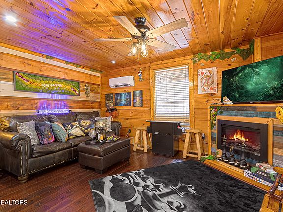 4th image of 4424&4428 Grindstone Ridge Rd