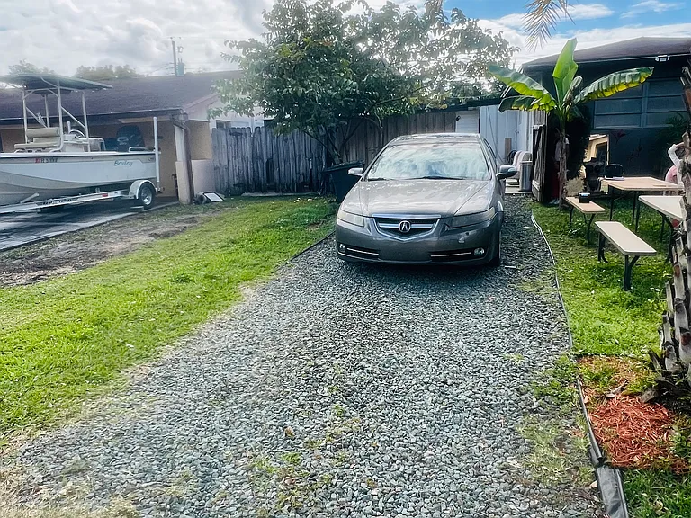 6840 SW 16th Ct — Photo 17