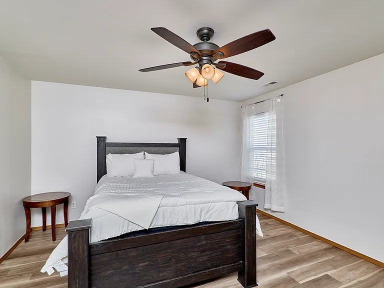 206 Waterside Crossing Ct — Photo 16