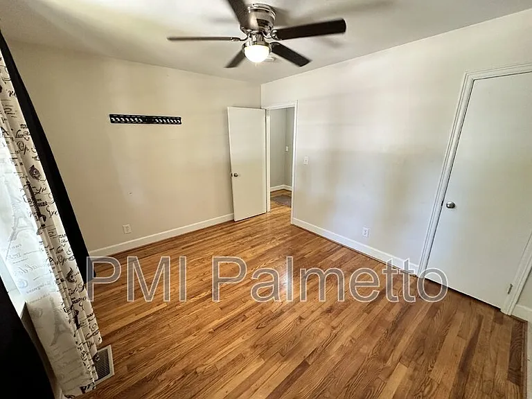 1719 Burnham St — Photo 8