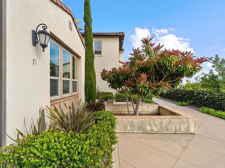 1822 Casa Morro St #16 — Photo 30