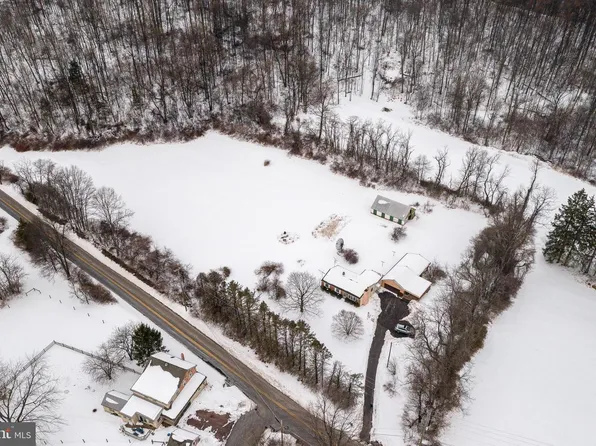 Maple Grove Rd, Mohnton, PA 19540