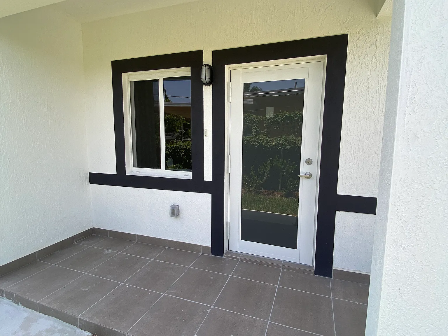 3 bed, 1250 sqft, $2,500 — Photo 3