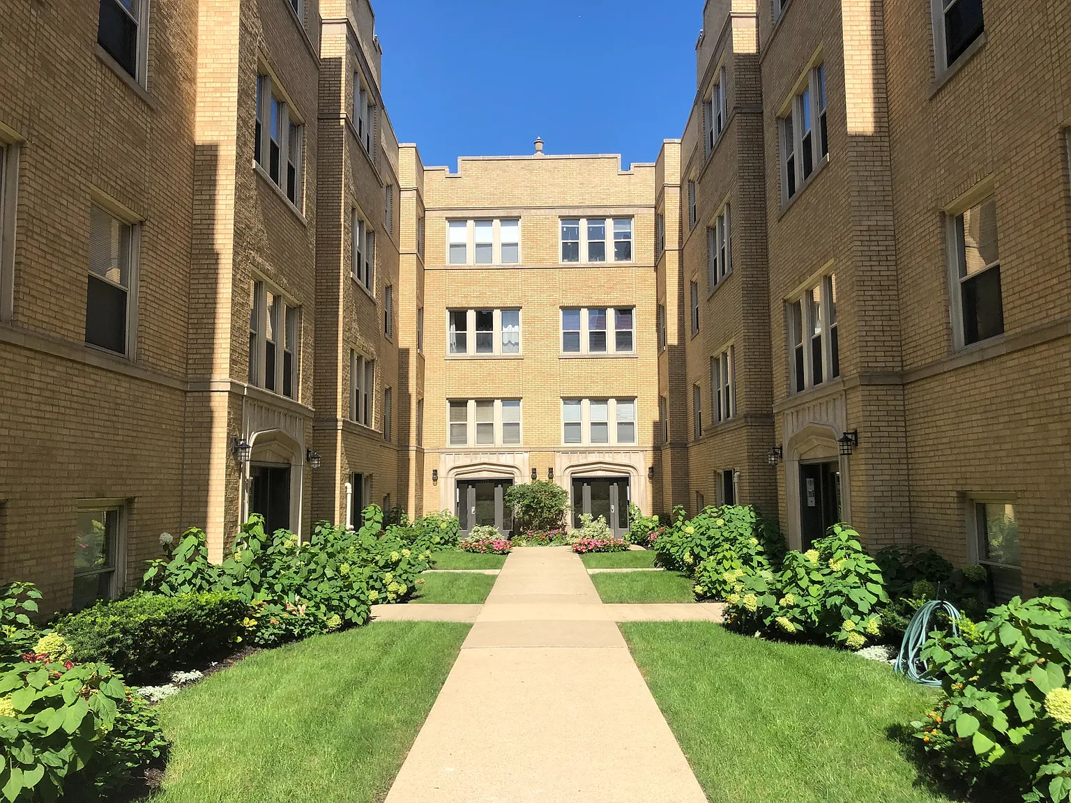 1118-28 E. Hyde Park Blvd. — Photo 1
