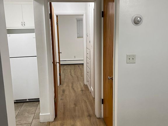 4th image of 812 E Ramona Ave