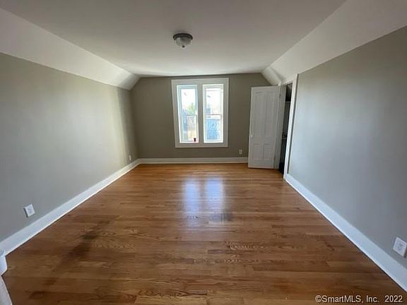 2nd image of 725 Orange St #3