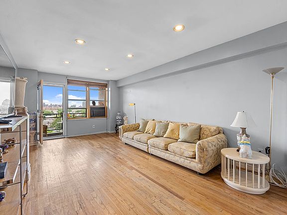 2nd image of 6750 Thornton Pl APT 6G