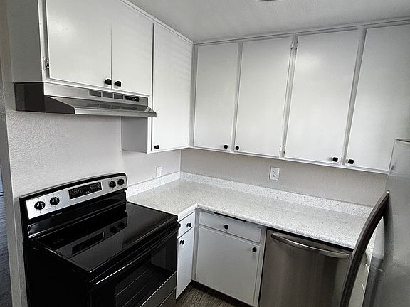 4th image of 1435 Circle City Dr #99