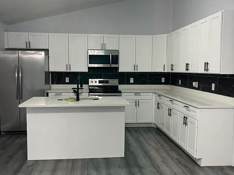 648 Pyramid Ave — Photo 14