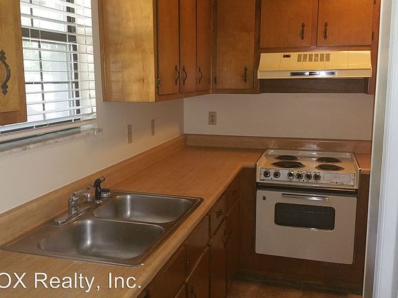 2nd image of 2470 Wren Hollow Dr