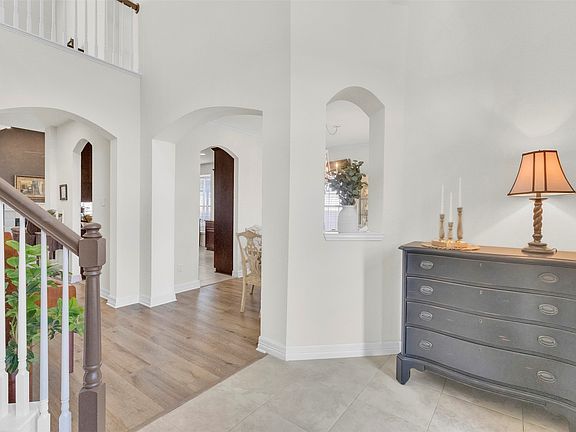 4th image of 3609 Bent Ridge Dr