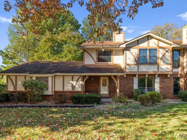 5 Ginger Lake Dr W, Glen Carbon, IL 62034