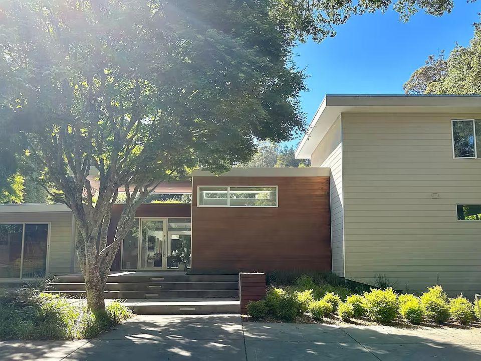 Modern Fully Furnished Mill Valley single story home in prime Mill Valley location ideal for short term rentals