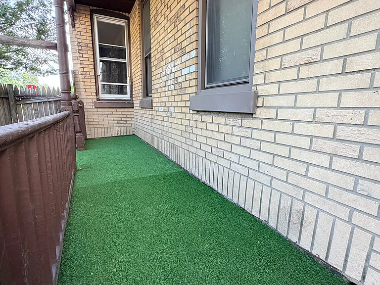 100 N Johnston Ave — Photo 36