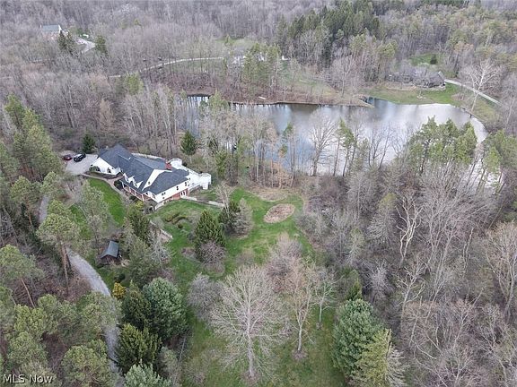 3rd image of 13905 Aquilla Rd