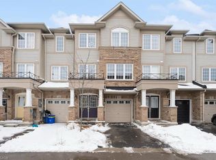 31 Mayland Trl, Hamilton, ON L8J 0G4