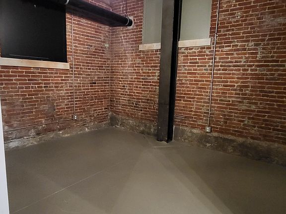 5th image of 1445 S 18th St APT 129