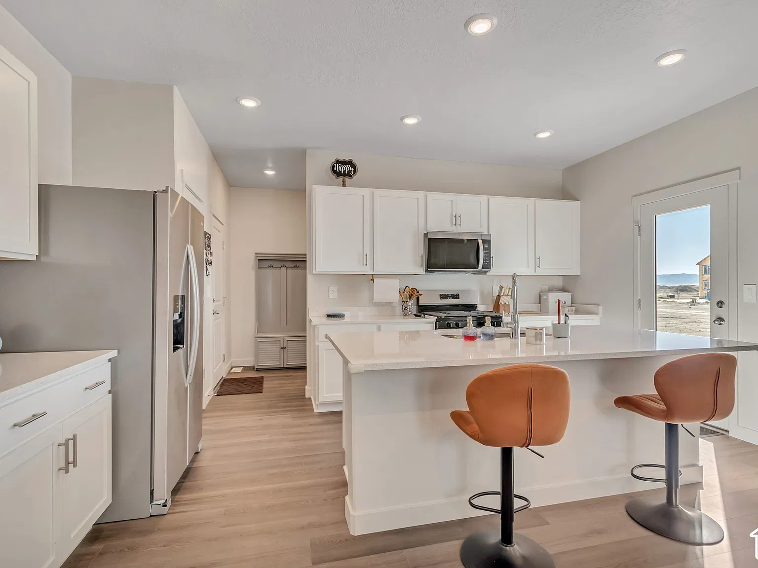 New 3 Bed, 2.5 Bath Single Family Home — Photo 3