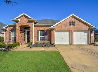 7503 Lakeside Manor Ln, Pearland, TX 77581