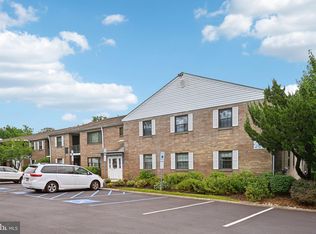 143 Woodstream Dr #143, Norristown, PA 19403