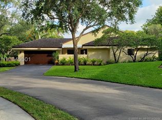 325 NW 97th Ave, Plantation, FL 33324